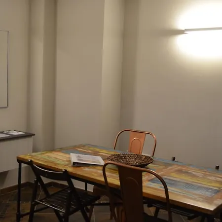 Dell'arco Hébergement de vacances Alba (Piedmont)